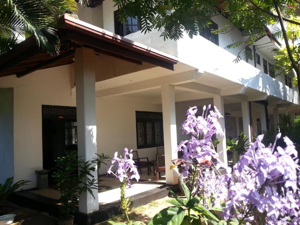 Sea Front Hikkaduwa Hotel Luaran gambar