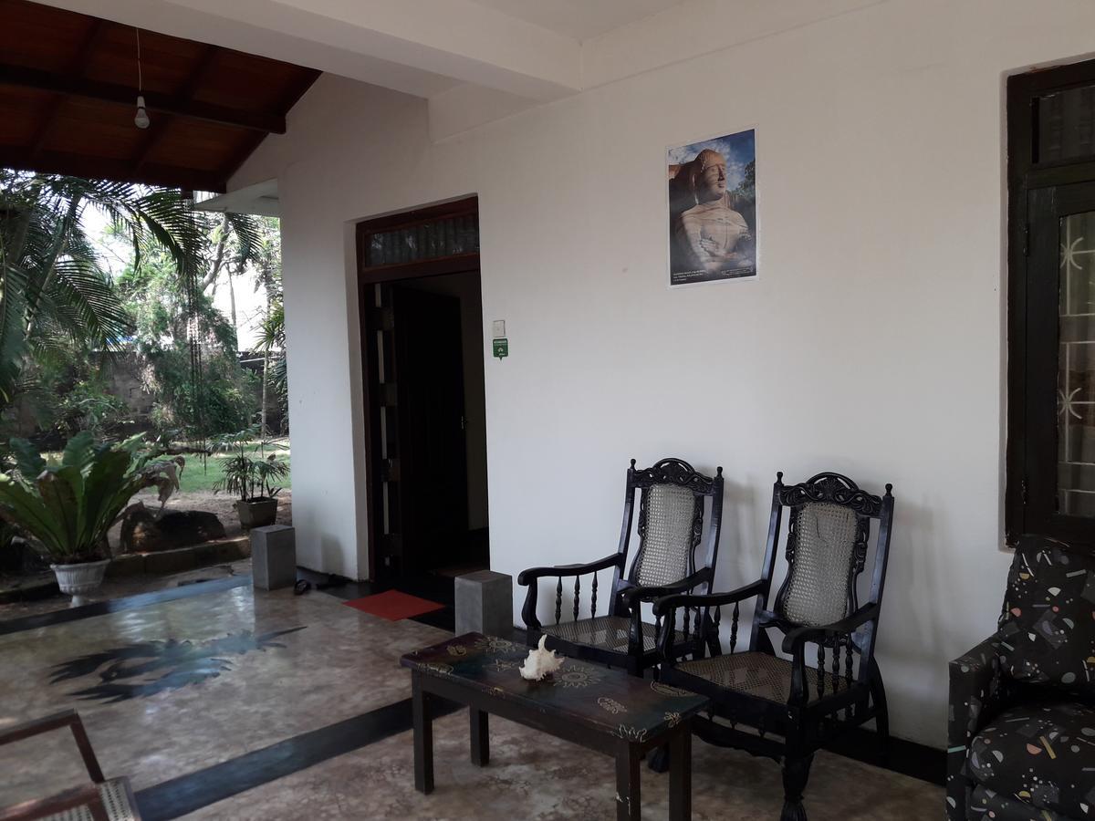 Sea Front Hikkaduwa Hotel Luaran gambar