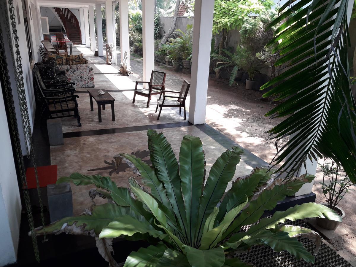 Sea Front Hikkaduwa Hotel Luaran gambar